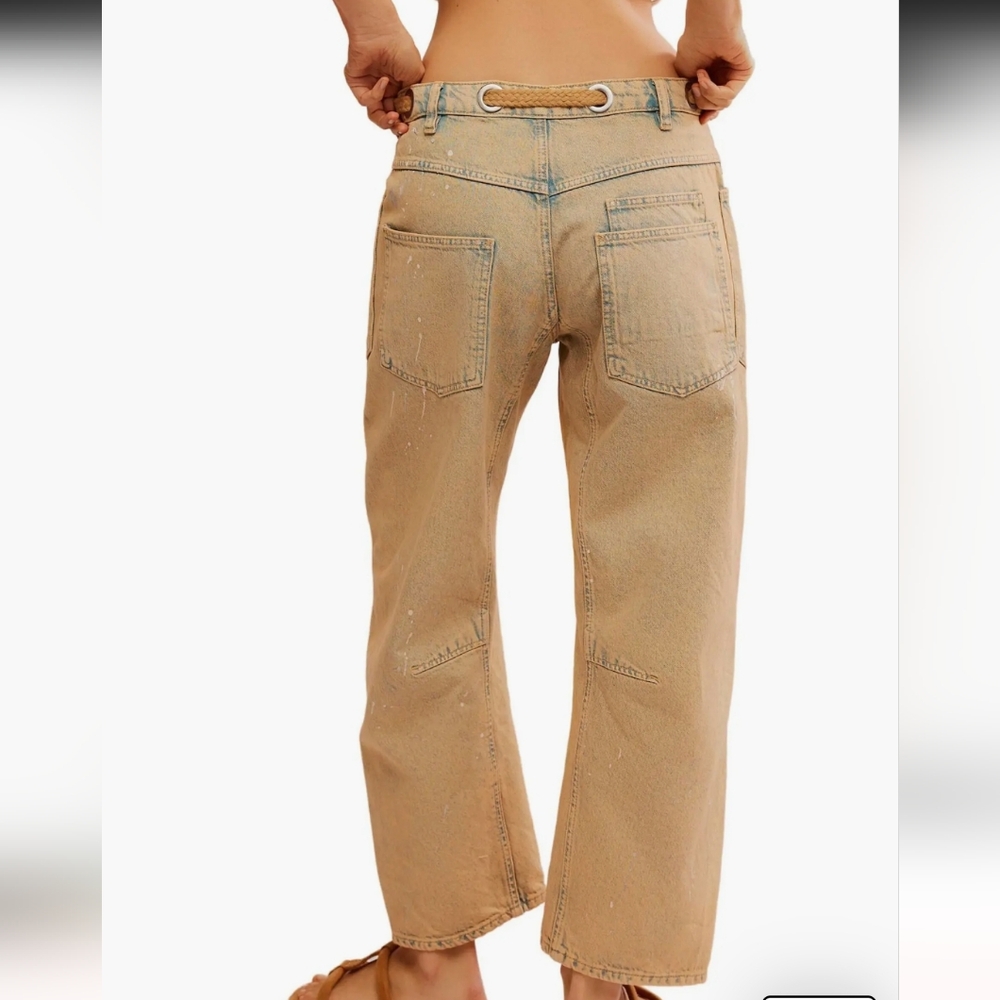 NWT FREE PEOPLE MOXIE SLUNG LOW BARREL JEANS-VARIOUS SIZES - Picture 4 of 4